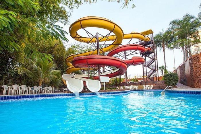 Golden Dolphin Grand - Froio Imoveis Caldas Novas