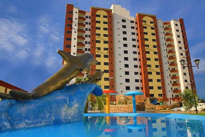Apartment Golden Dolphin Grand - Froio Imoveis